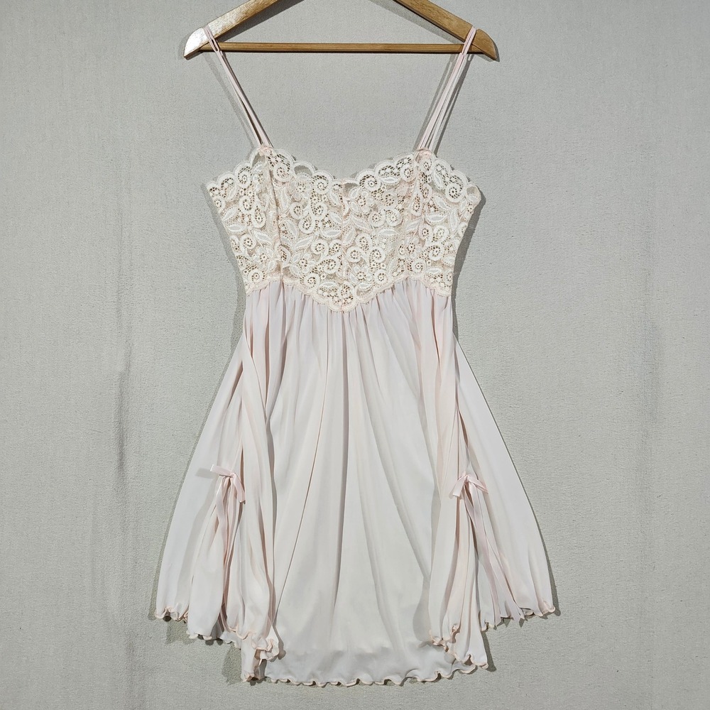 LA Intimates Pale Pink Lace Babydoll Chemise Side Bows Lettuce Hem Medium Girly